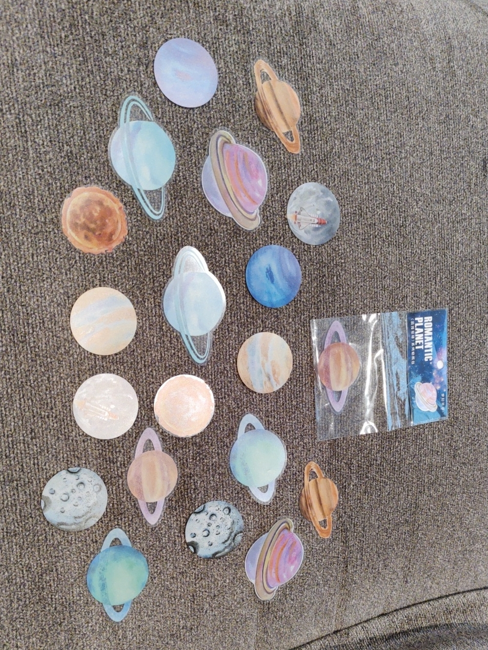 Romantic Planet Pastel Planet 20 Stickers - Multicolor
